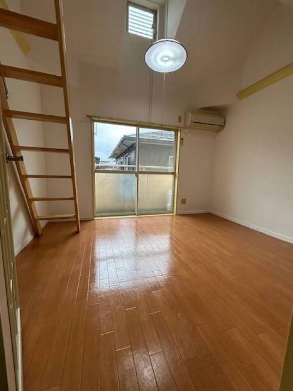 明るいお部屋です