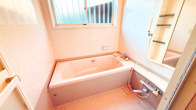 お風呂も比較的きれいです