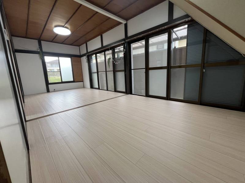 全面窓、開放感バッチリ