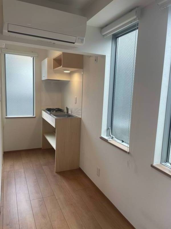 隣にお部屋がないので、音も気になりません。