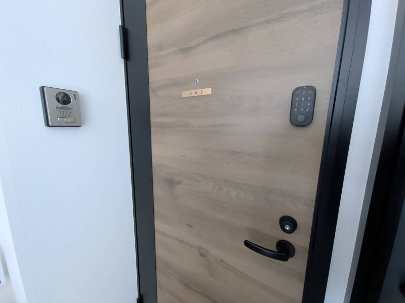 指紋、ICカード、暗証番号設定可能