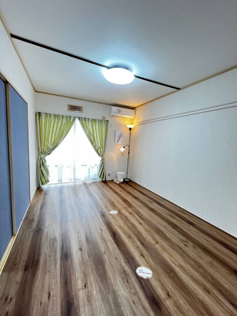 明るく綺麗な室内。