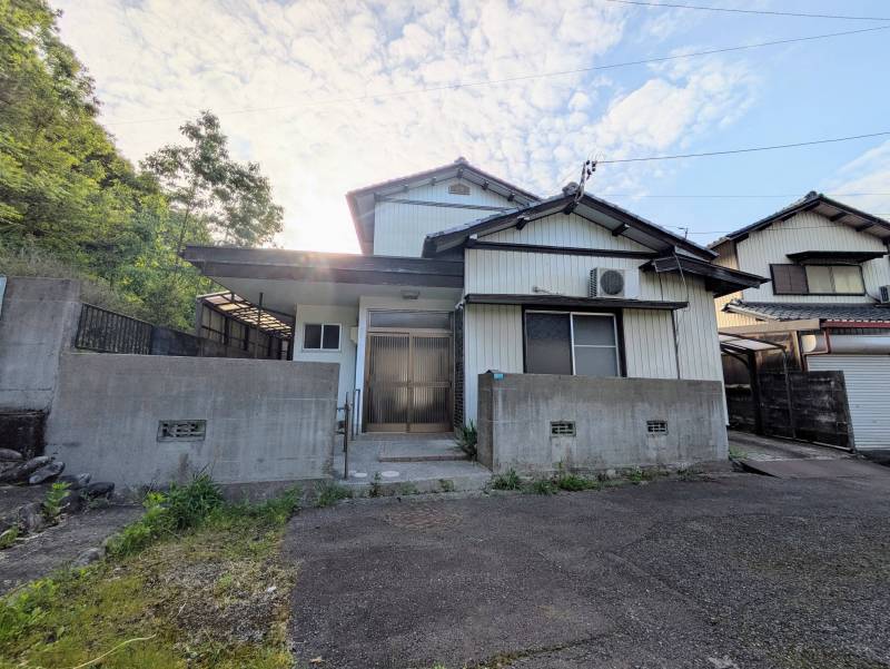 白を基調とした綺麗な家で、ご友人も呼びやすいです。