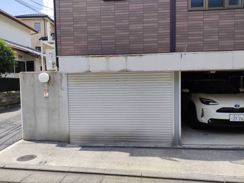 電動シャッター付き
高さ制限165cmです