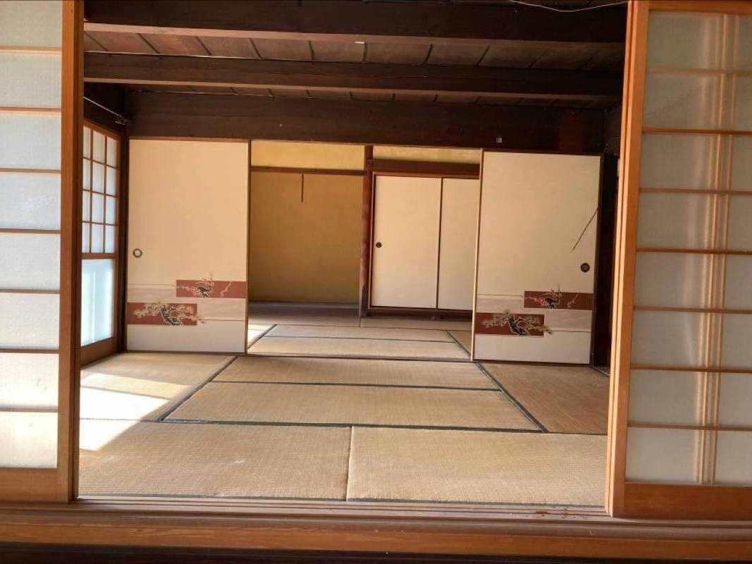床の間のある格式ある和室