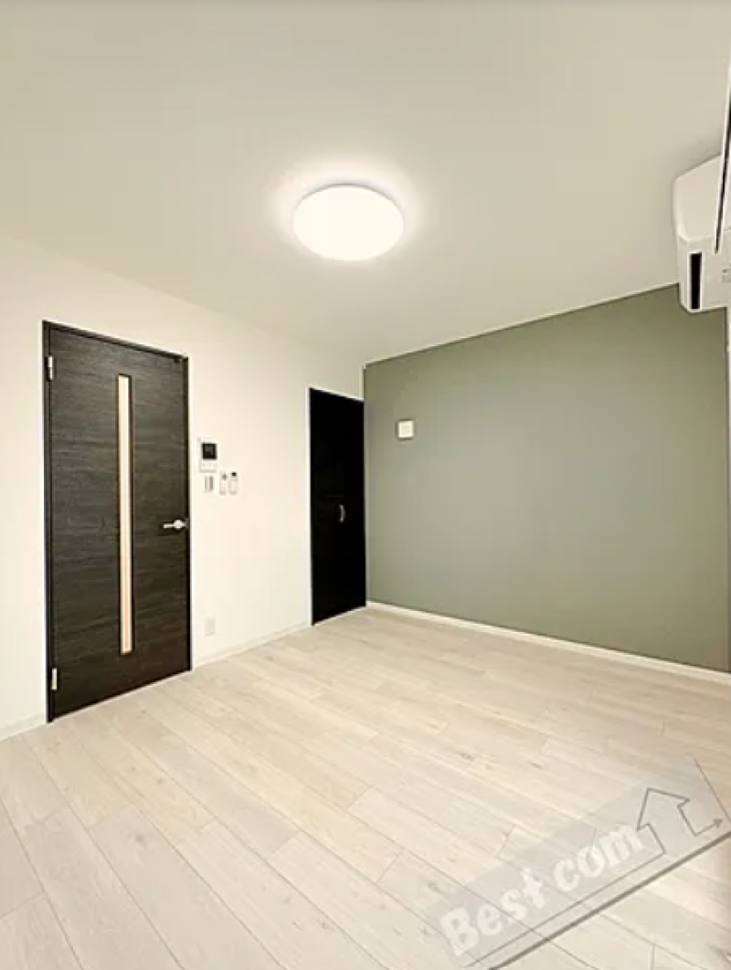 逆側からのお部屋です。広々とお使い頂けます