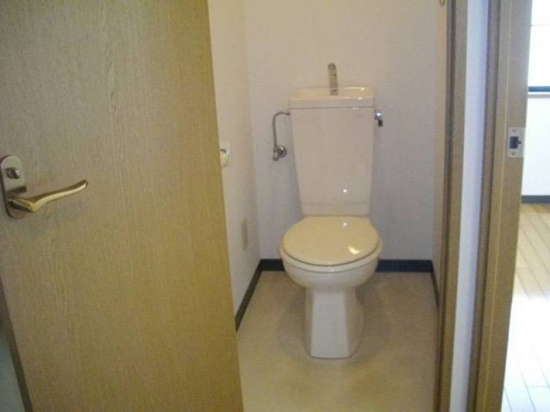 １０４号室　トイレ廻り