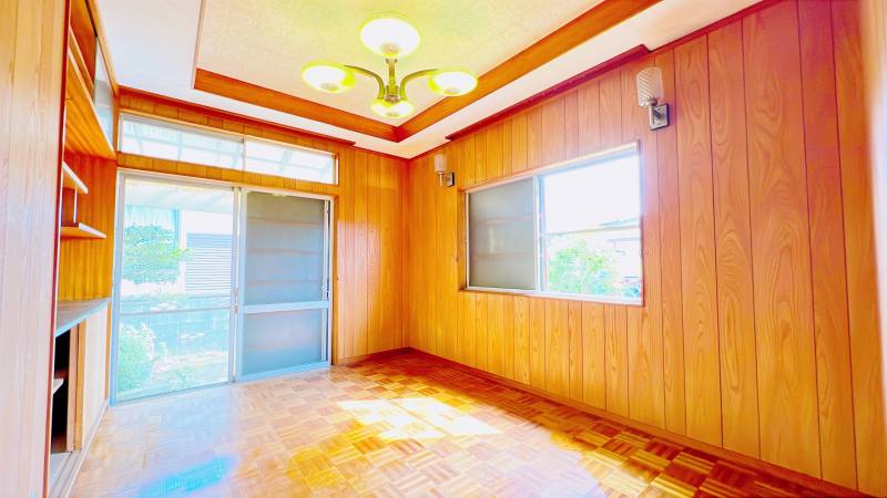 陽当たりのいい洋室