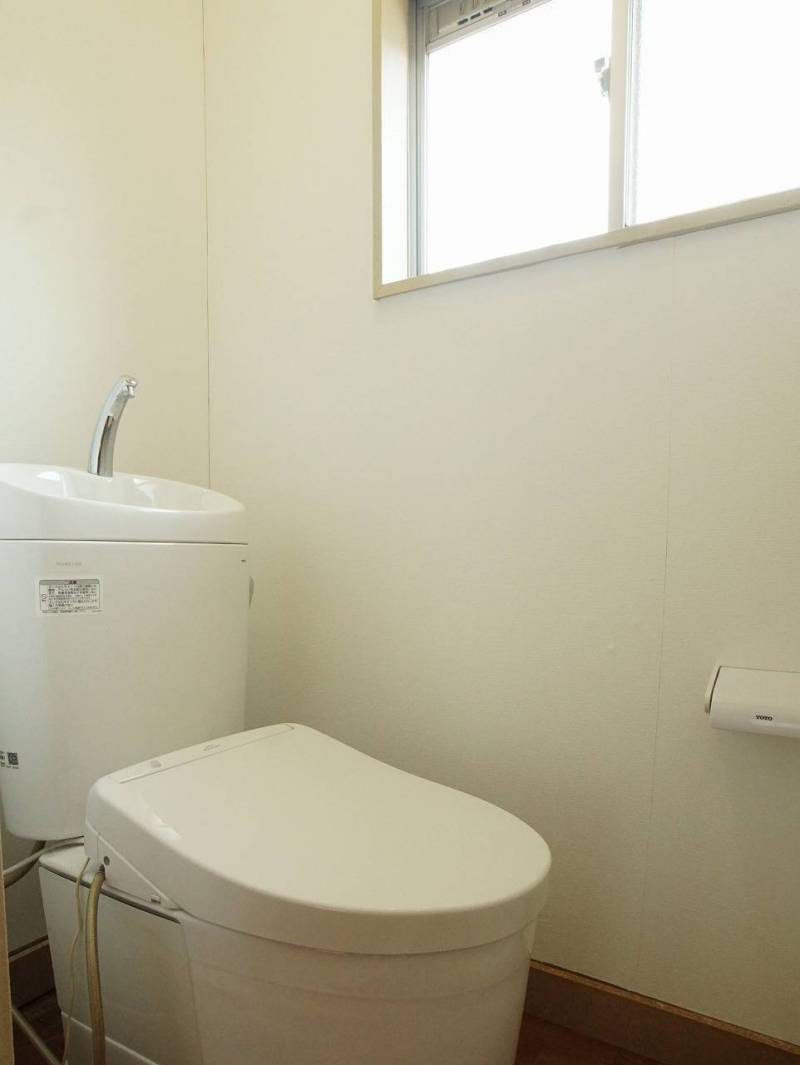 座り心地の良い良い式の便座です