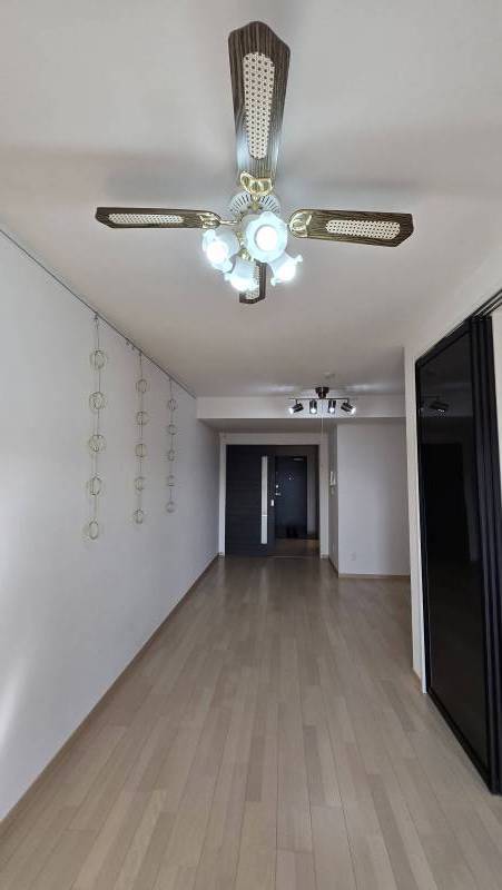 LDKには写真の照明など3万円程度の照明を新品設置します！