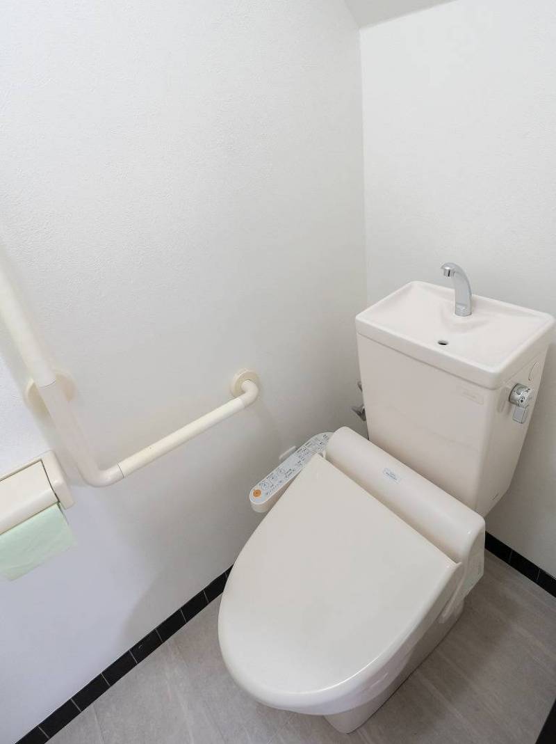 トイレはウォッシュレットに対応しています。