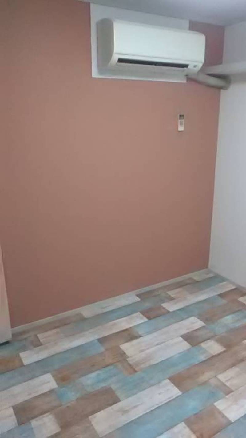 室内1：クロス、床交換済み