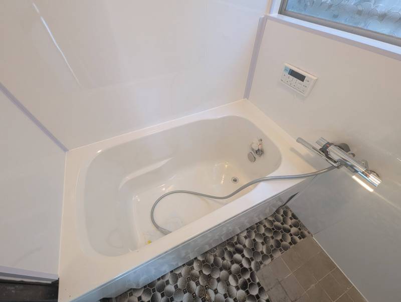 浴槽（新品）、シャワー（新品）