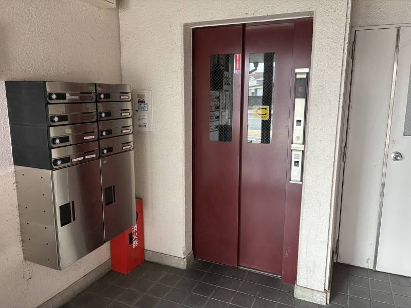エレベーターあります
