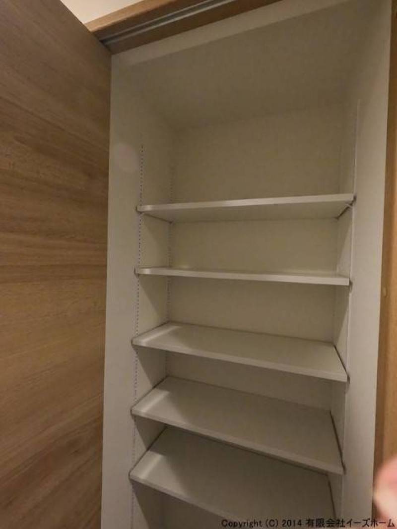 廊下にある収納です