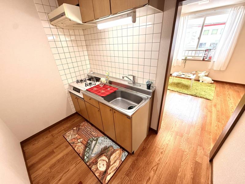 十分な広さのキッチン。コンロは2口あります。