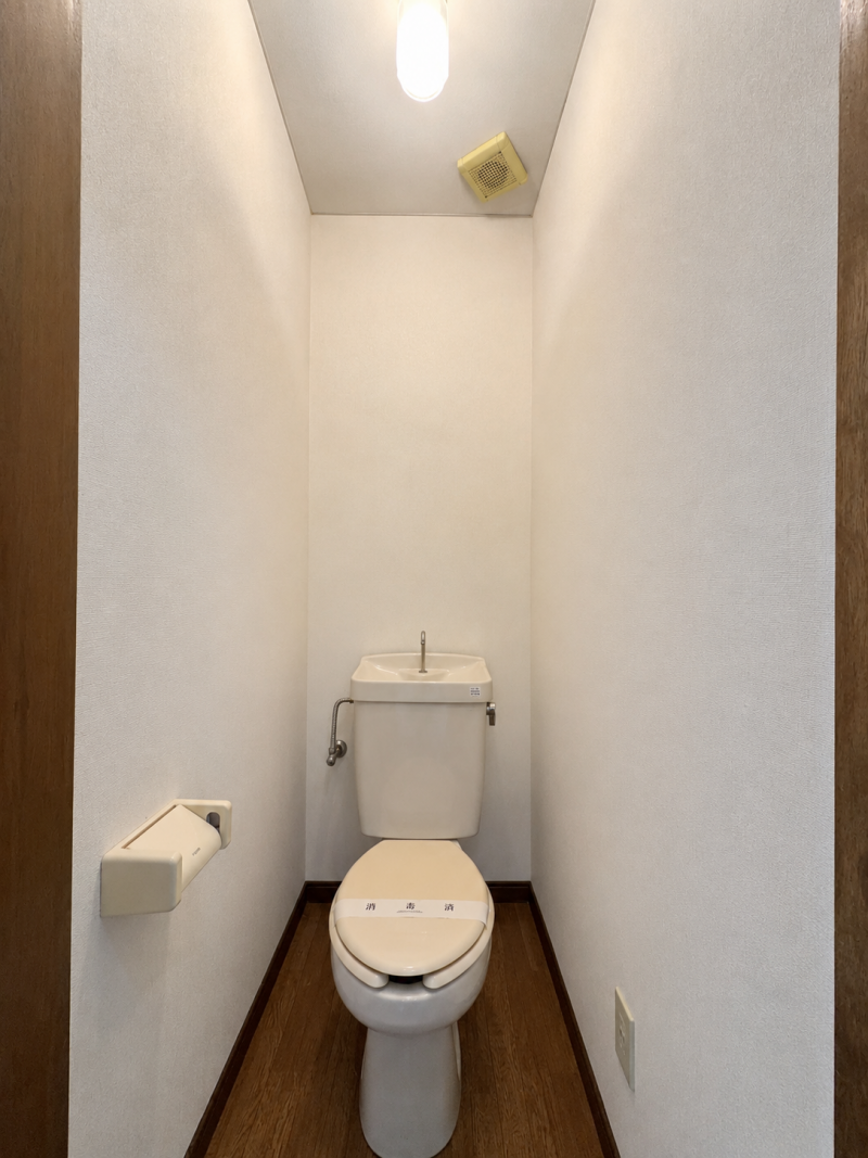 バス・トイレ別。