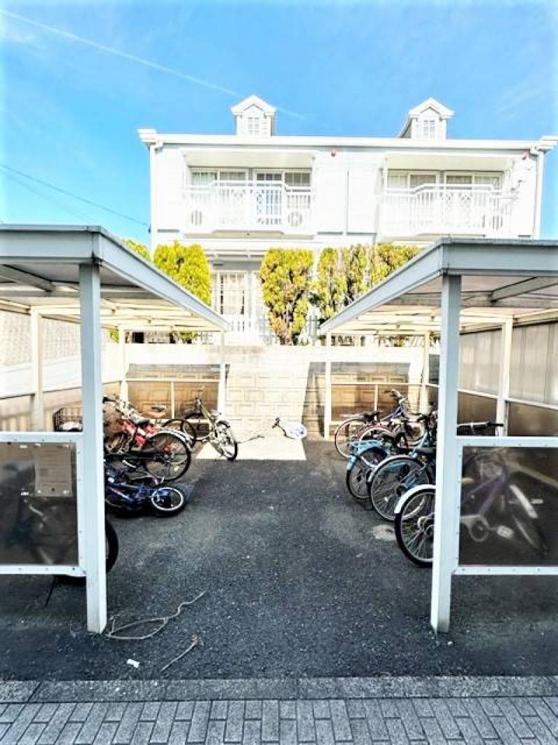 駐輪場もあります。