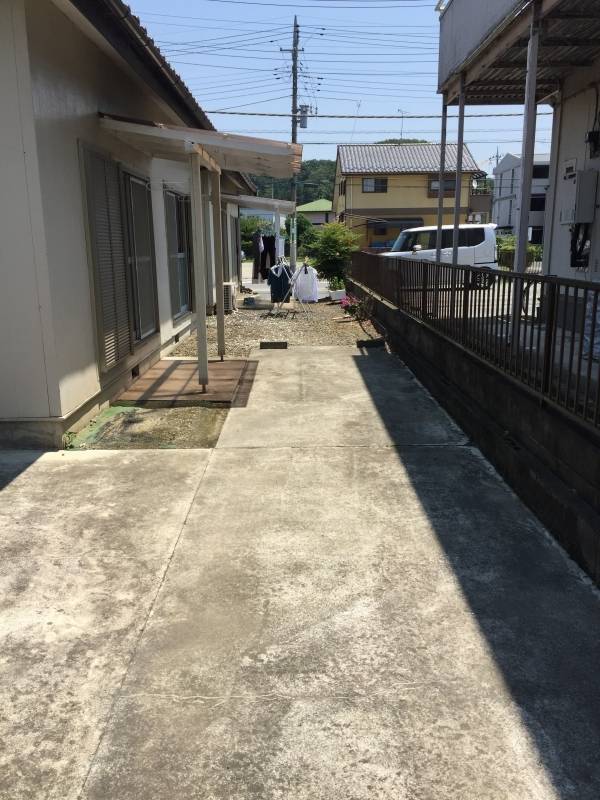 駐車場＆駐輪場〜軽自動車駐車可、乗用車又は２台目は応相談！