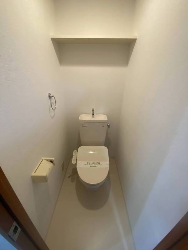 温水洗浄便座設置済です。