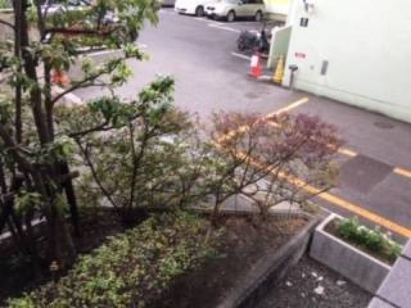 
ベランダより地上とベランダの高低差1,2ｍ