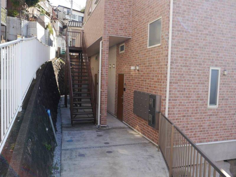 防犯カメラ付きで女性の一人暮らしも安心です！別室参考写真