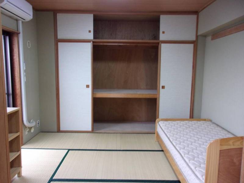 寝室