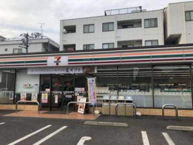 セブンイレブン川口坂下2丁目店まで徒歩3分