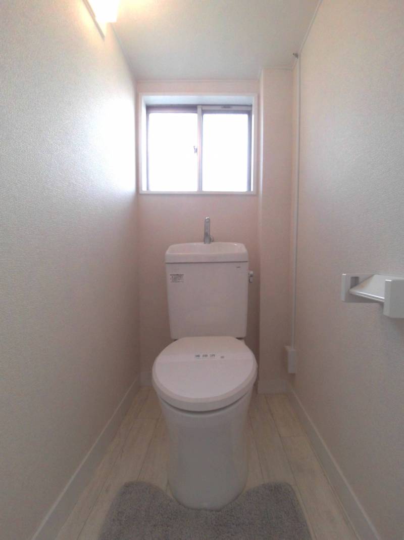 新品トイレで清潔♪