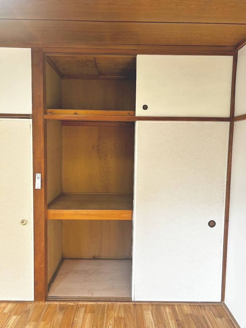 １階、２階ともに十分な収納スペースがあります