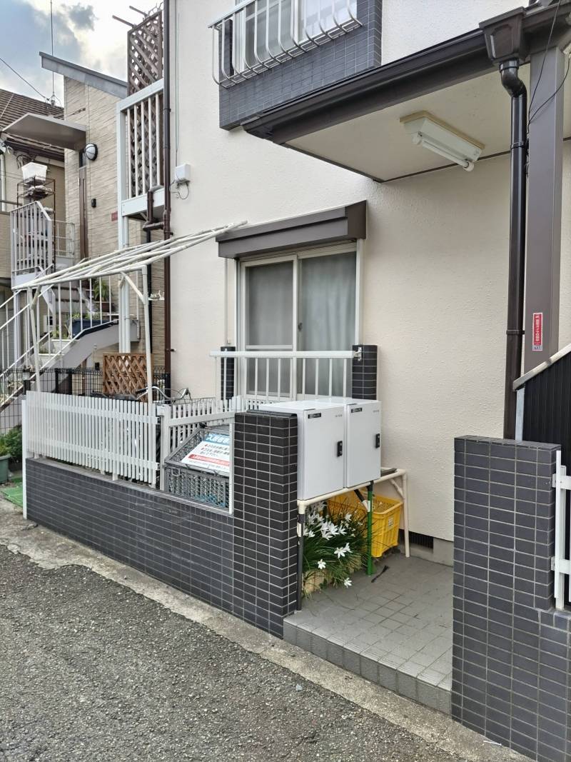 宅配ボックスとゴミステーション