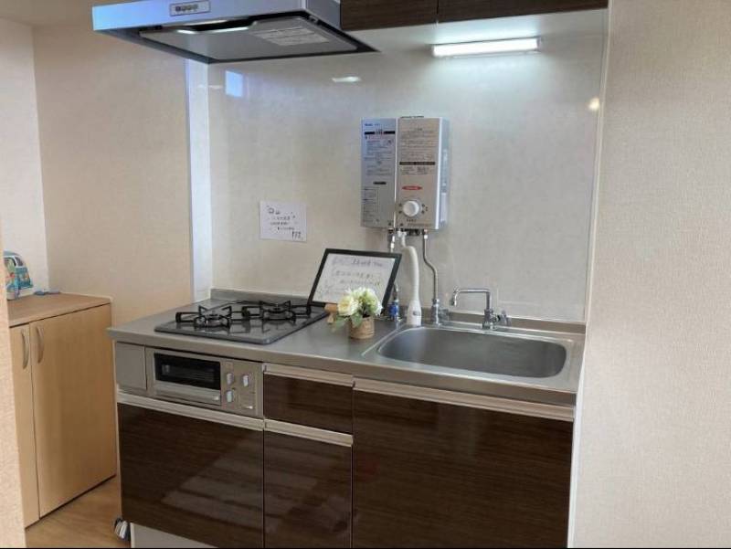 ２口コンロにスッキリした換気扇でお料理の時間をサポートします