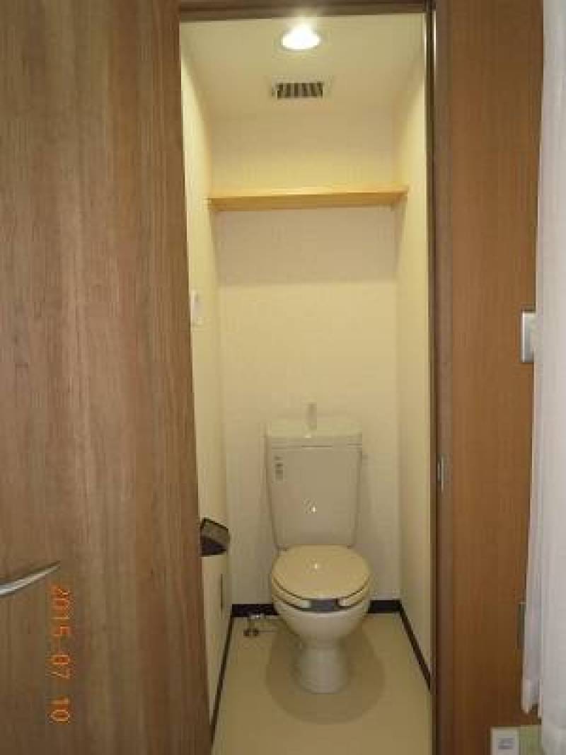 セパレートタイプの部屋のトイレ