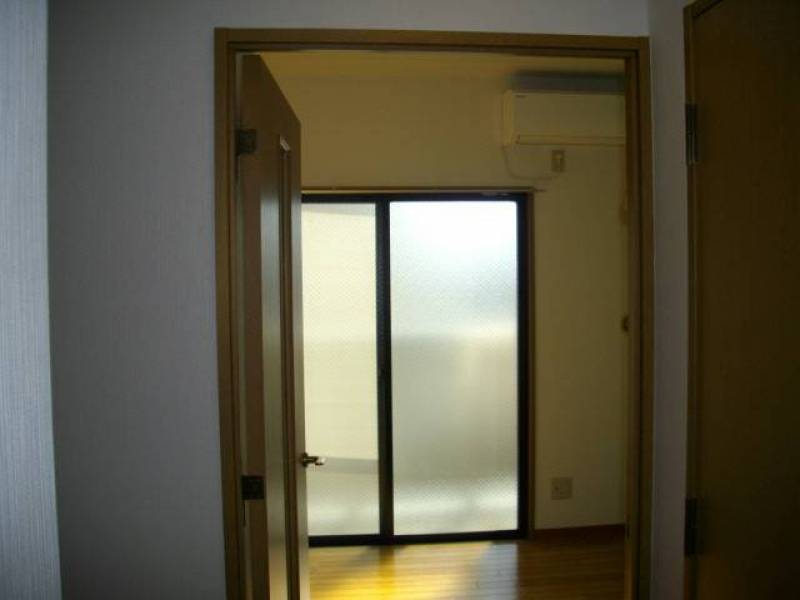 パステージ大正２０２号室　洋室廻り