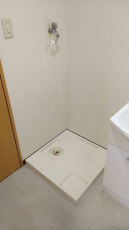 室内洗濯機置場、ワンタッチ水栓、洗濯パン□