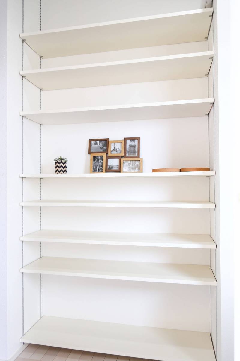 シューズボックスやお気に入り小物を並べるのも素敵ですね