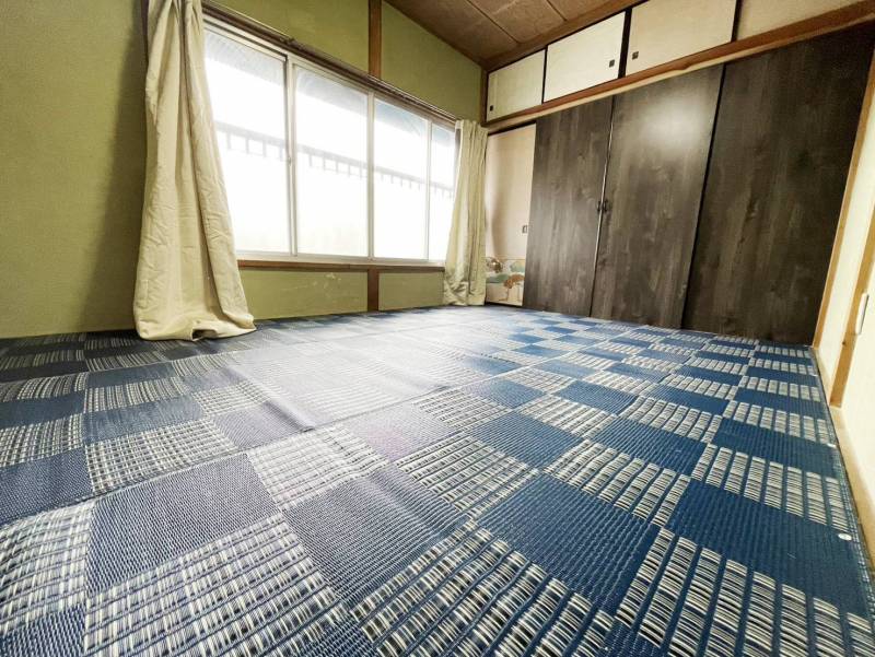 ２階和室（６畳）