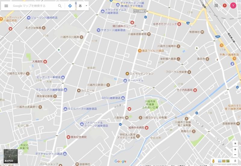近隣にスーパー、学校、病院あり