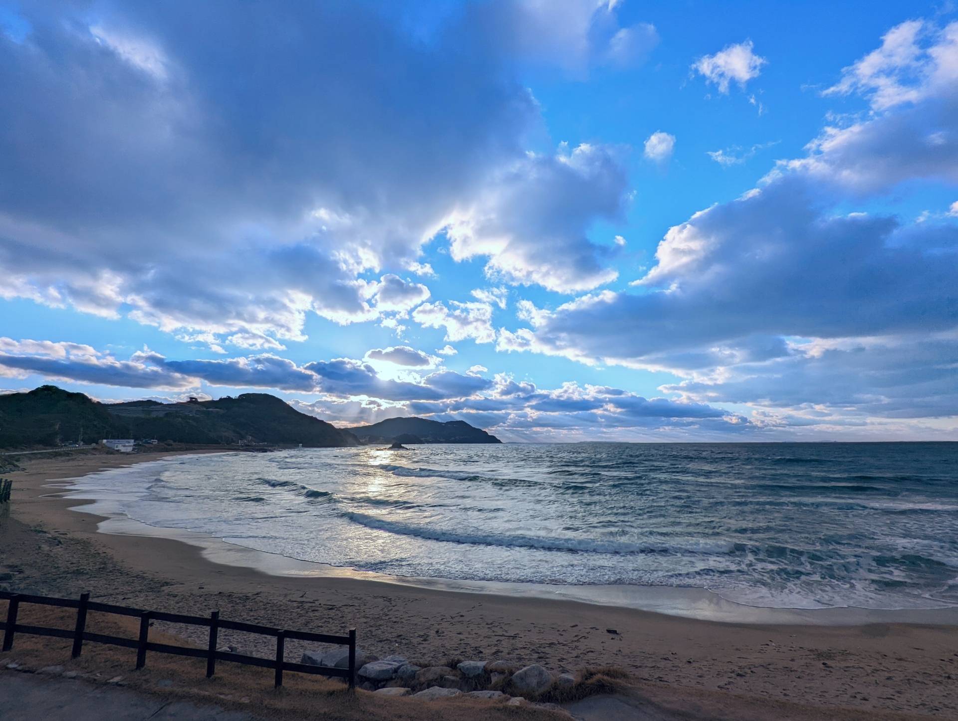 糸島の穏やかな海岸