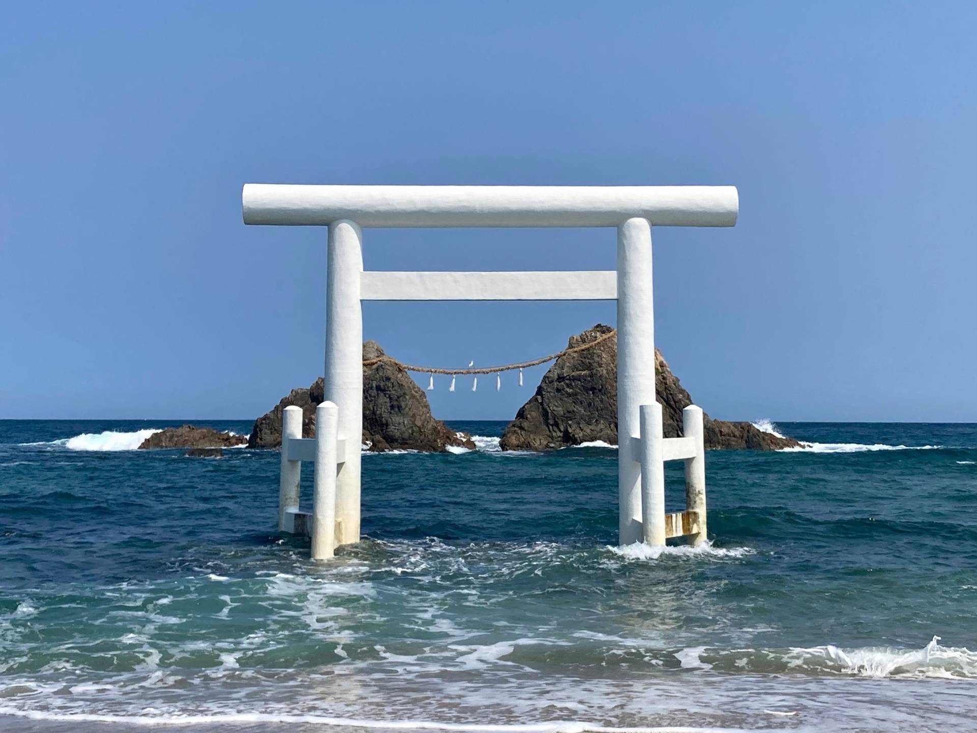 糸島の桜井二見ヶ浦の夫婦岩と夕日