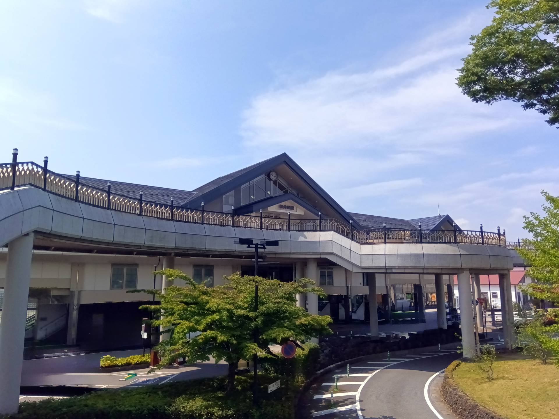軽井沢駅と新幹線