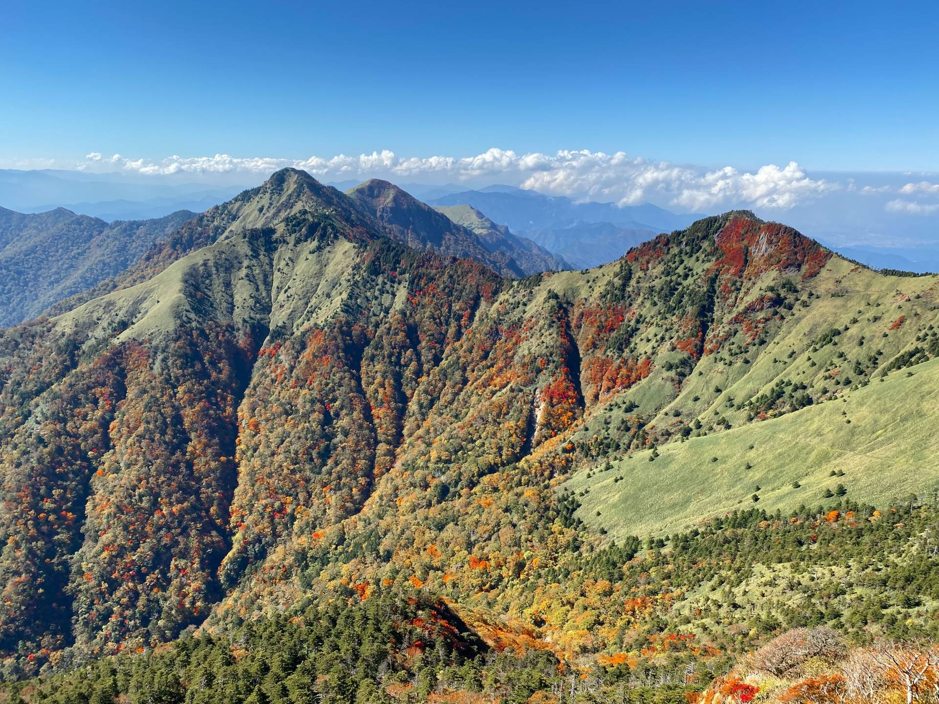 西日本最高峰の石鎚山