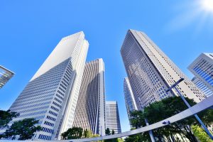 新宿のオフィス街